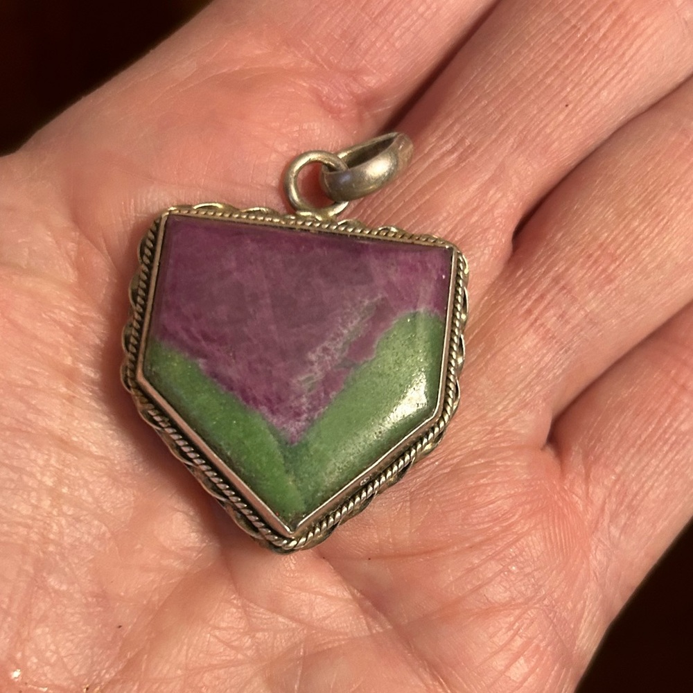 Vintage Artisan Ruby Zoiste Silver Pendant